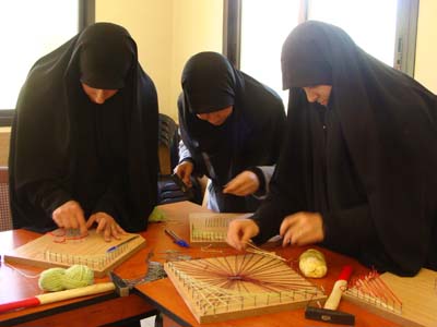 قائدات والتشبيك