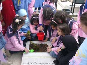 زيارة قبور الشهداء 